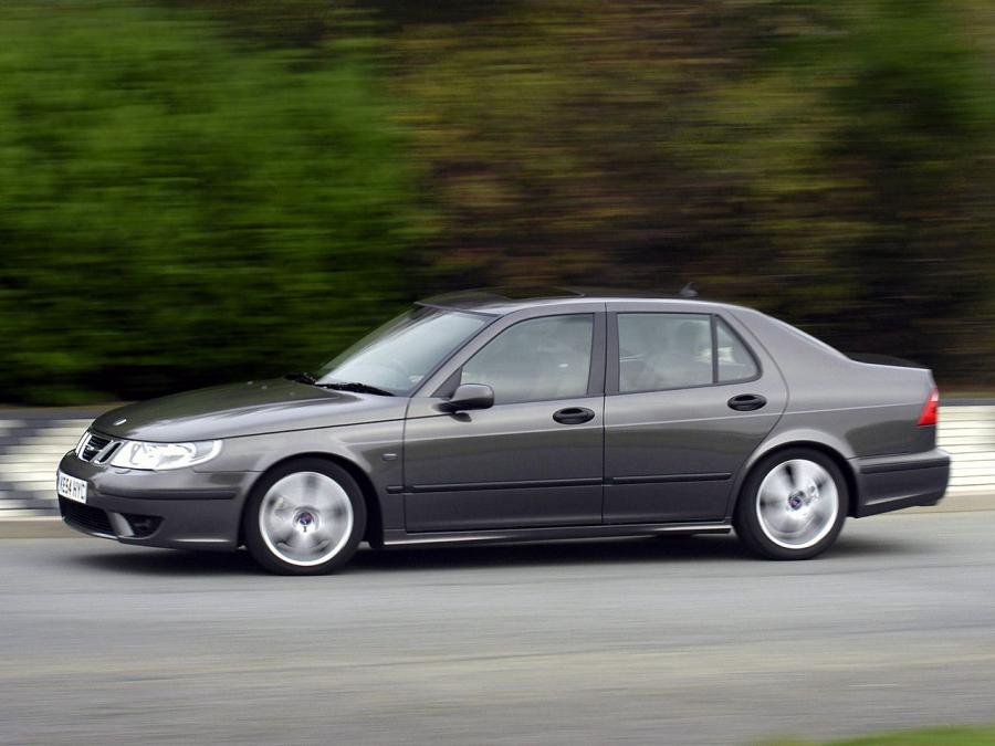 Saab 9-5 Aero Sedan 2002 года  (UK) (фото 12 из 15)